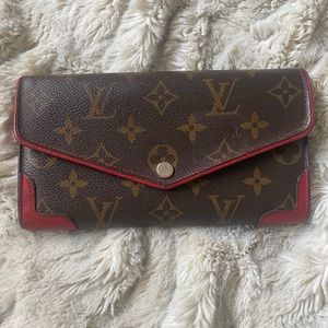 *AUTHENTIC LOUIS VUITTON WALLET*